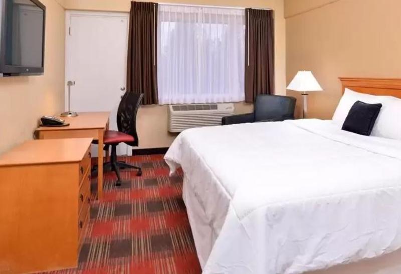 Quality inn Airport Spokane Airport - photo 10