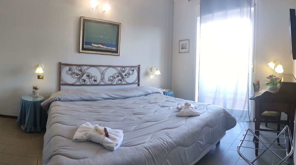 Ares Hotel — hotel in San Giovanni La Punta
