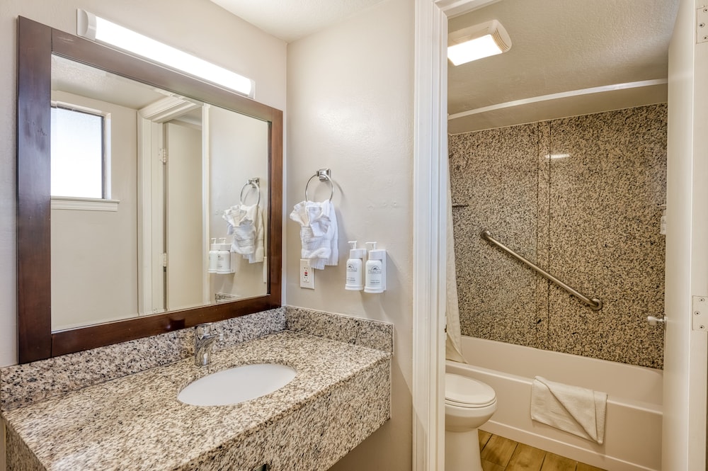 Harbor House Inn Morro Bay - photo 44
