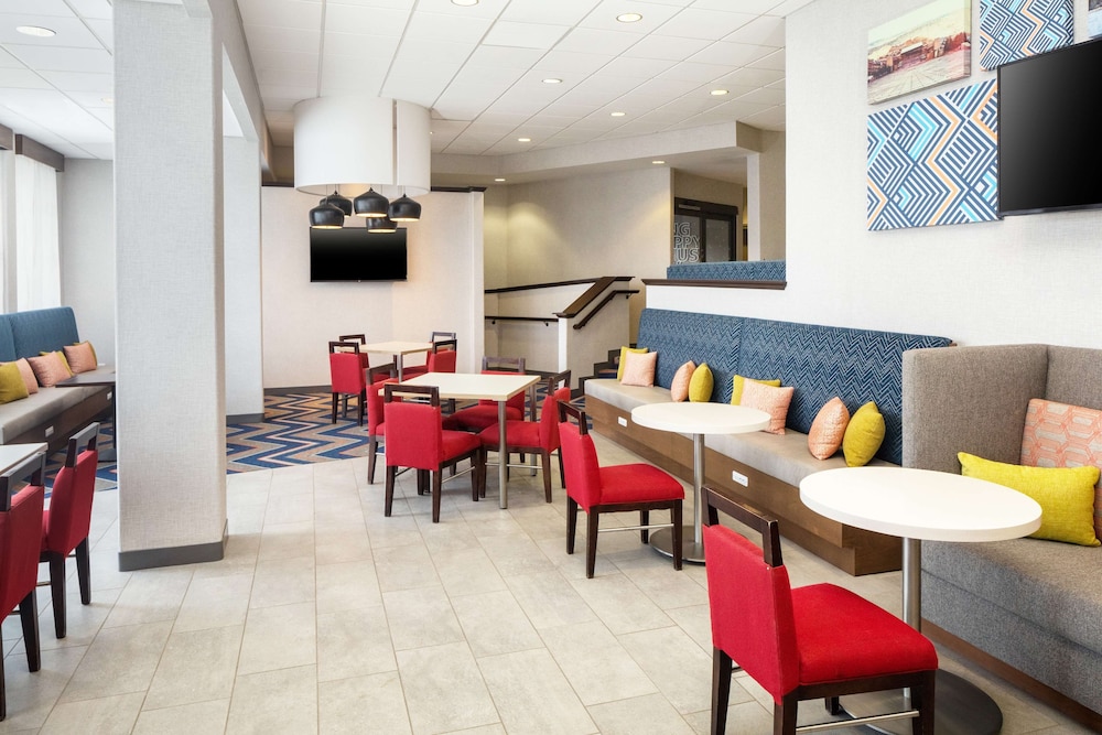Hampton Inn & Suites Parker - photo 16