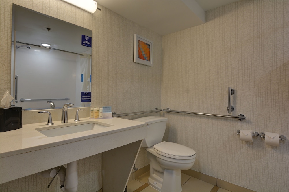 Hampton Inn Greenwood - photo 37