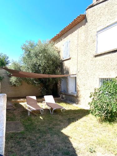 Soleil D Ocre Bastide A Roussillon — Roussillon