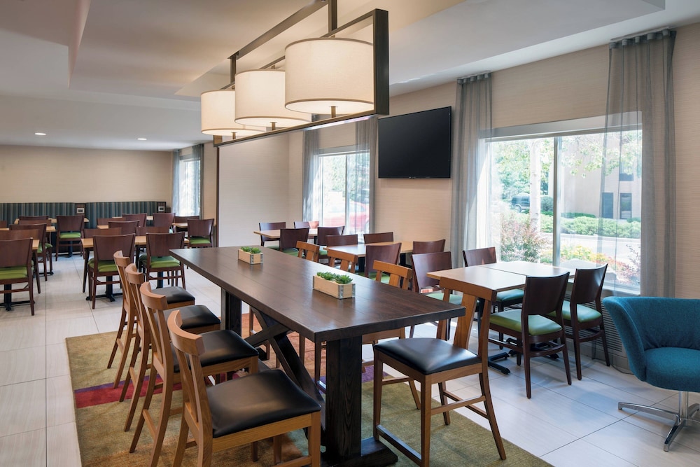 Fairfield Inn & Suites by Marriott Fort Collins Loveland - photo 23