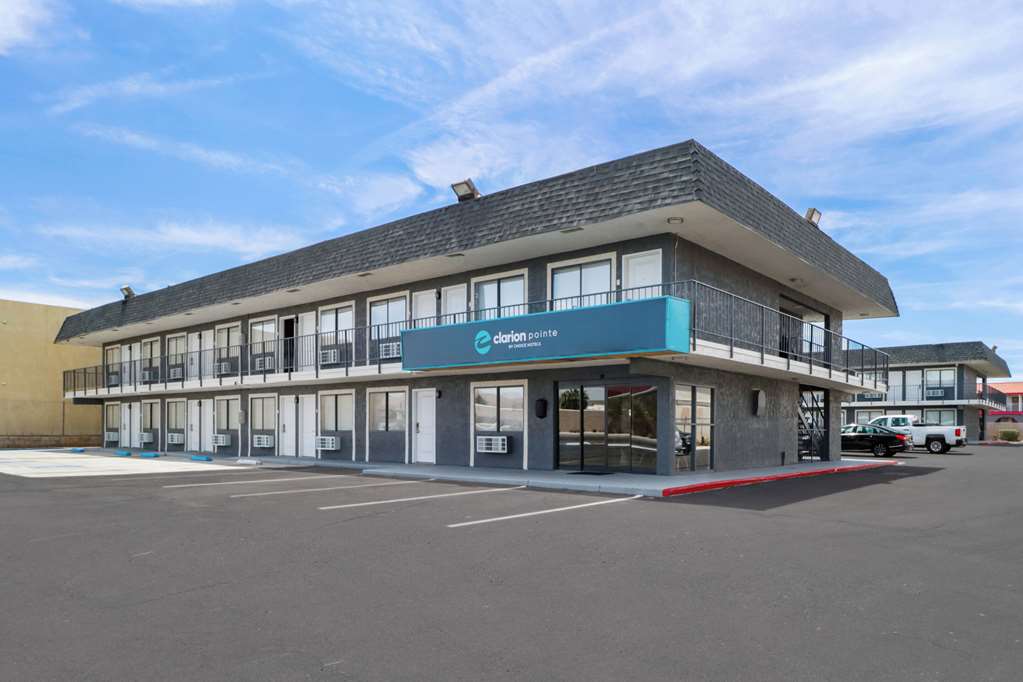 Clarion Pointe Ridgecrest near China Lake Naval Station - photo 3