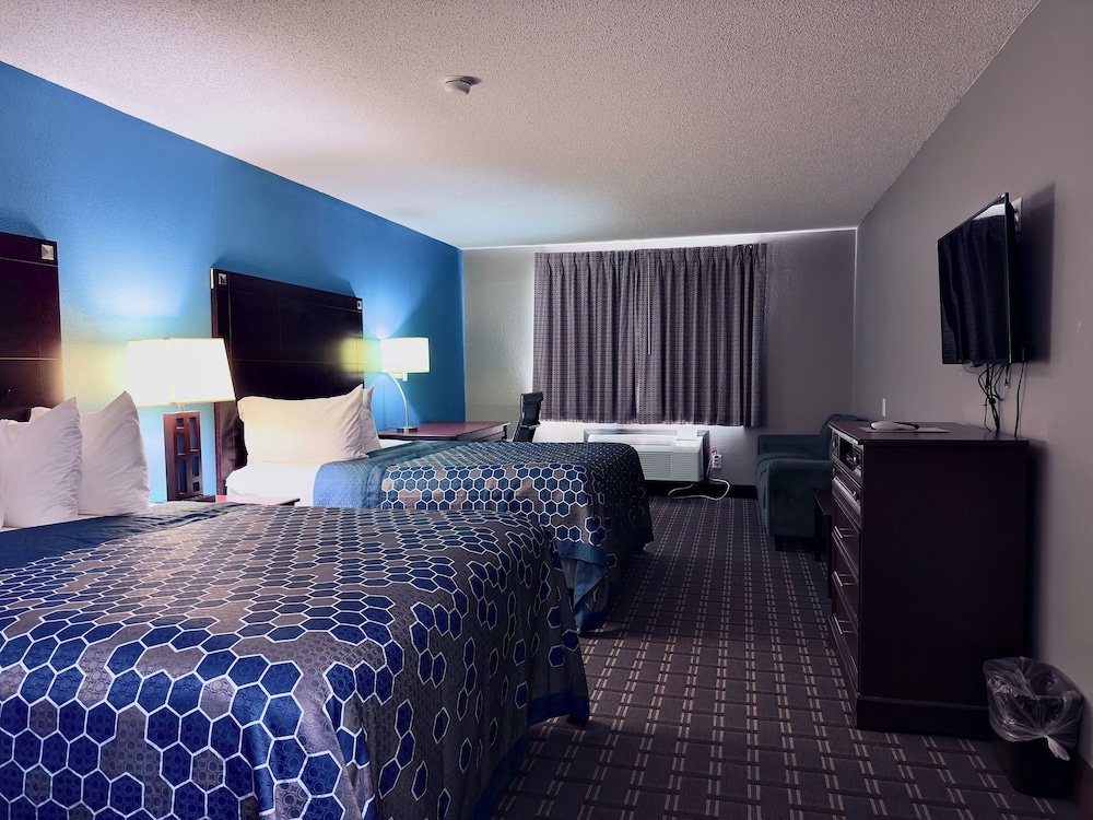 Economy Inn & Suites Cedar Rapids - photo 9