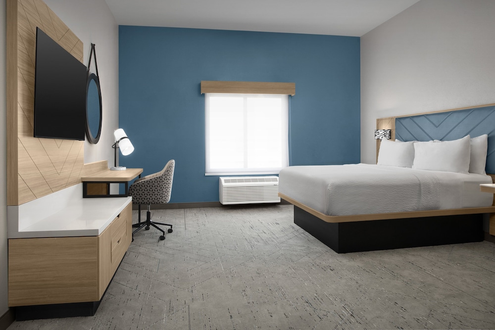 Holiday Inn Express Hotel & Suites DFW West Hurst by IHG - photo 11