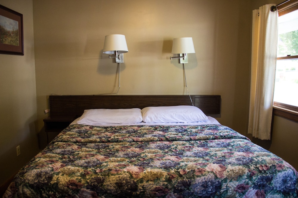 Fran Cove Motel - photo 9