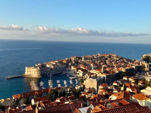 Apartment LuxeView2 Old Town View 10min to town