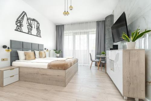 Margi Vivi Big Studio Balcony Pool Sauna — 4-Star Luxury Hotel in Szczecin, Poland