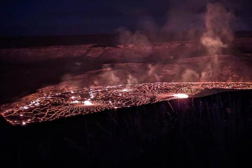 Local Living in Volcano Hawaii Breeze&5 mins to Volcano National Park — hotel in Volcano