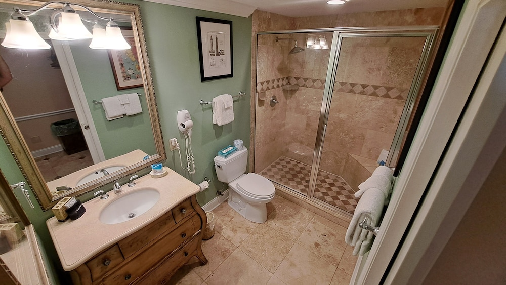 Saint Simons Inn by the Lighthouse - photo 138