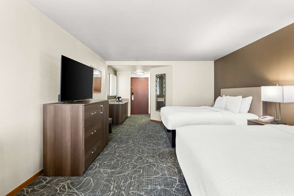 Best Western West Towne Suites - photo 23
