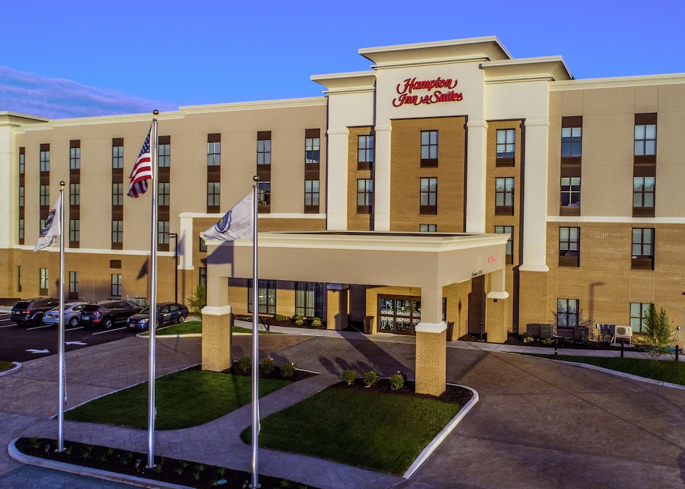 Hampton Inn & Suites Foxborough Mansfield - photo 49