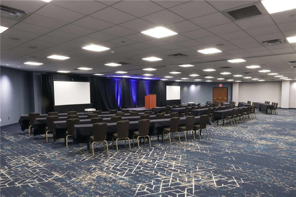 Radisson Plaza Hotel at Kalamazoo Center - photo 173