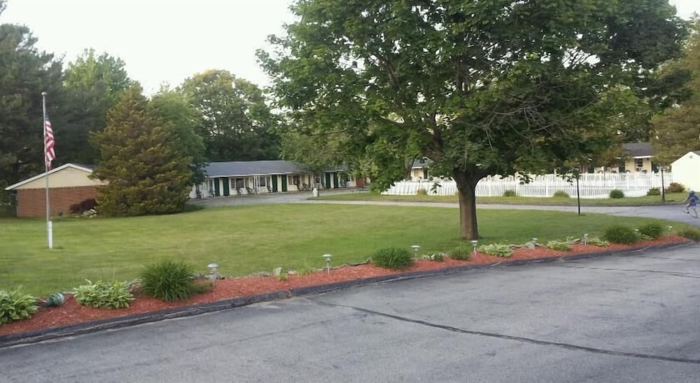 Tallwood Motel Wells - photo 34