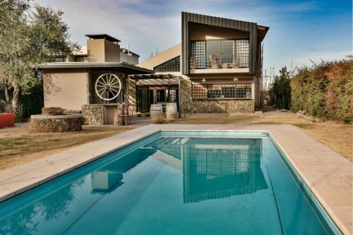 Casa Distinta — 4-Star Luxury Hotel in Mendoza, Argentina