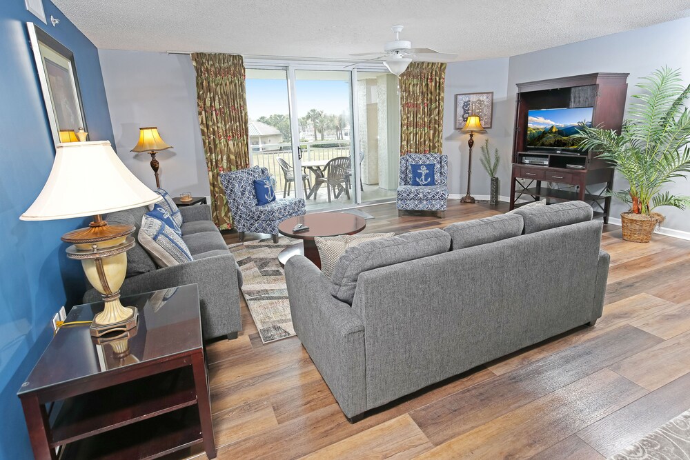 Barefoot Resort & Yacht Club - photo 57