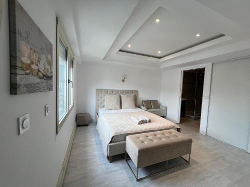 Luxury Flat Direct Line Central Paris — hotel in Asnieres-Sur-Seine