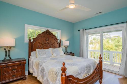 Paradise Pointe by Oak Island Accommodations - photo 12