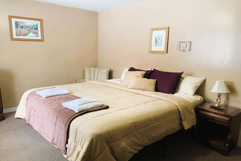 Love Hotels St John River by OYO at Fort Kent ME - photo 24