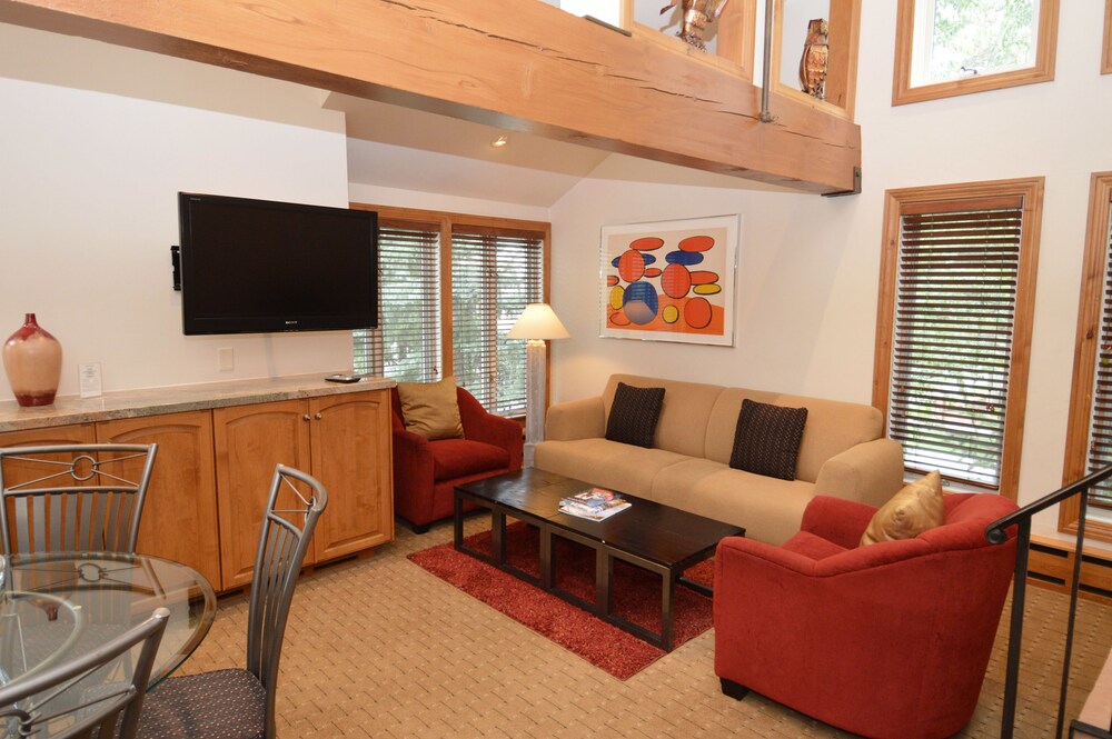 Old Hundred by Frias Properties - photo 13