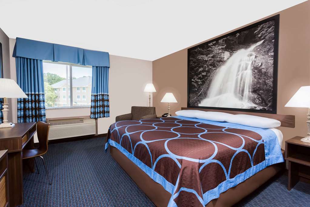 Super 8 by Wyndham El Dorado - photo 4