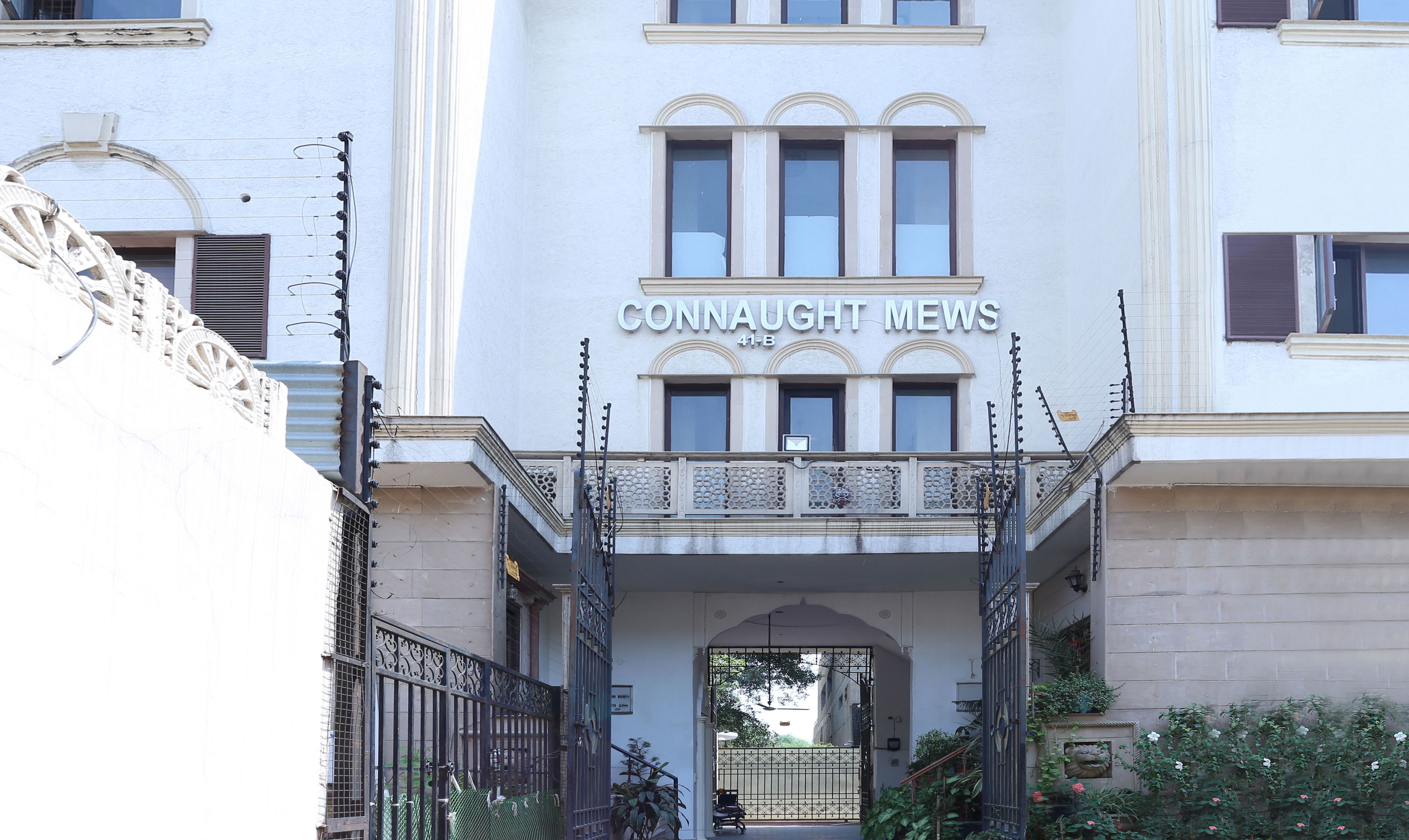 Connaught Mews Stallen Apartments