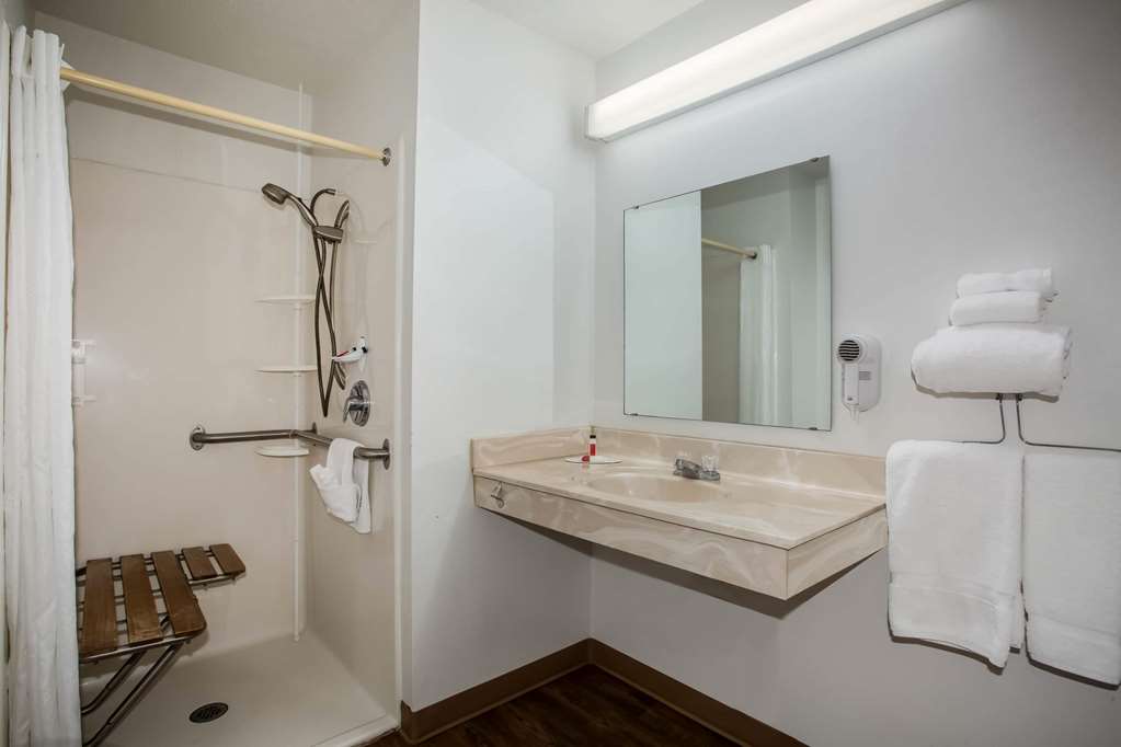 Super 8 by Wyndham Washington - photo 20