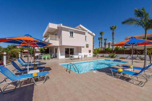 Villa Coral Athina by Villa Plus