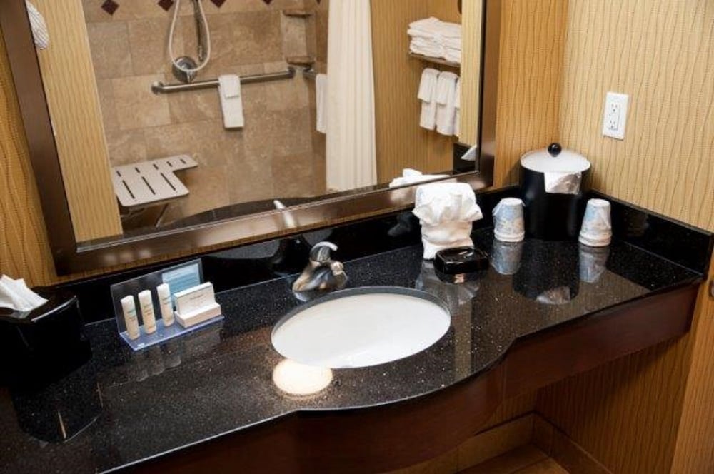 Hampton Inn & Suites Watertown - photo 53