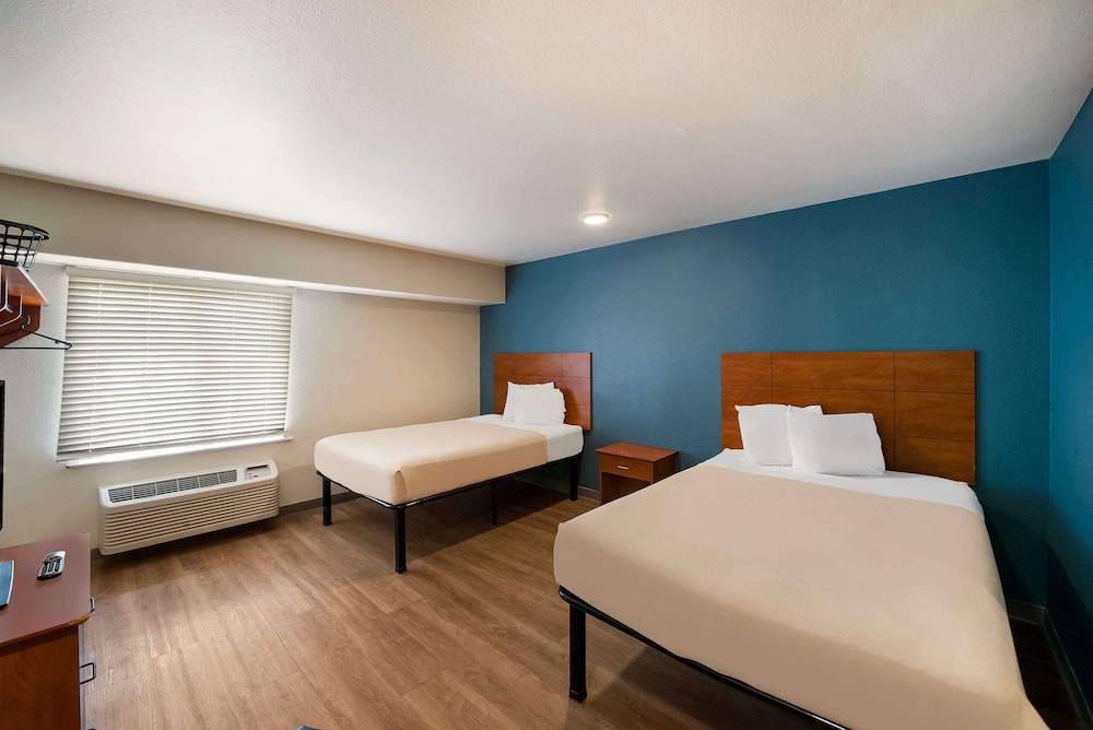 WoodSpring Suites Fort Worth Fossil Creek - photo 33