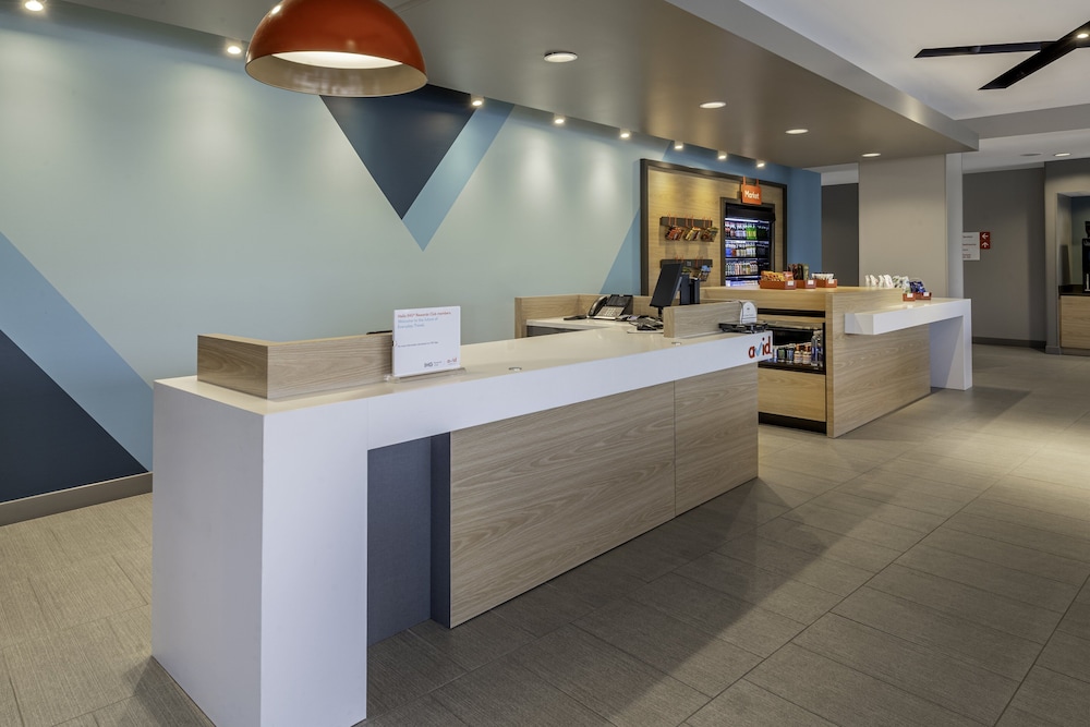 avid hotel Milwaukee West Waukesha by IHG - photo 37