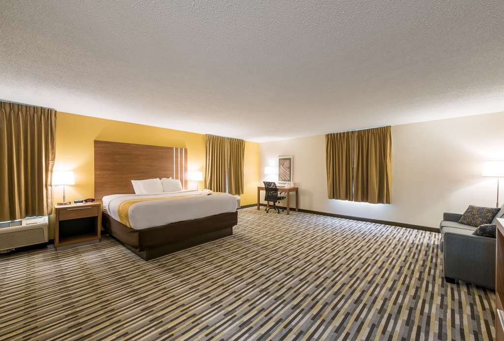 Quality Inn Michigan City South - photo 6