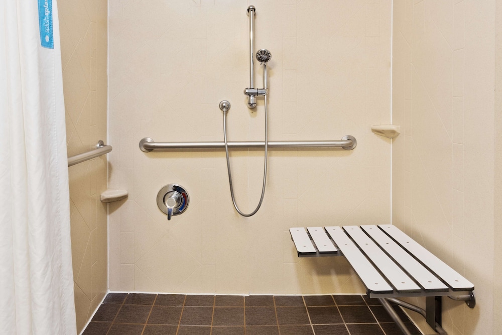 Hampton Inn & Suites Phenix City Columbus Area - photo 15