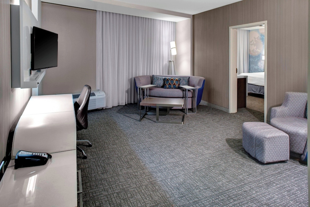 Courtyard by Marriott Carrollton - photo 20