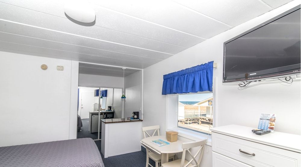 Oceanfront Motel - photo 10