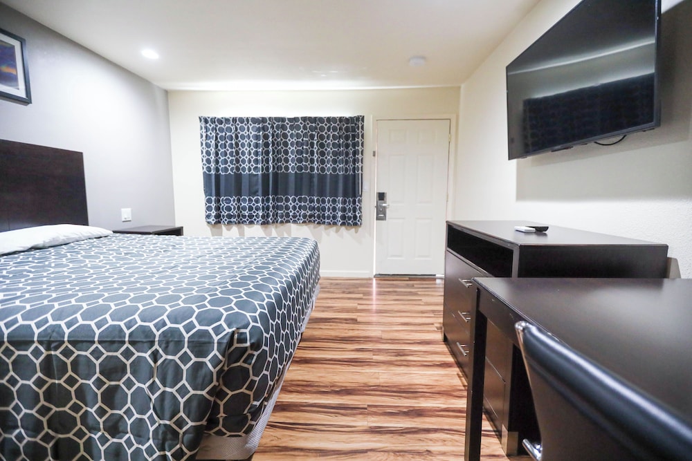 Sky Riders Motel - photo 7