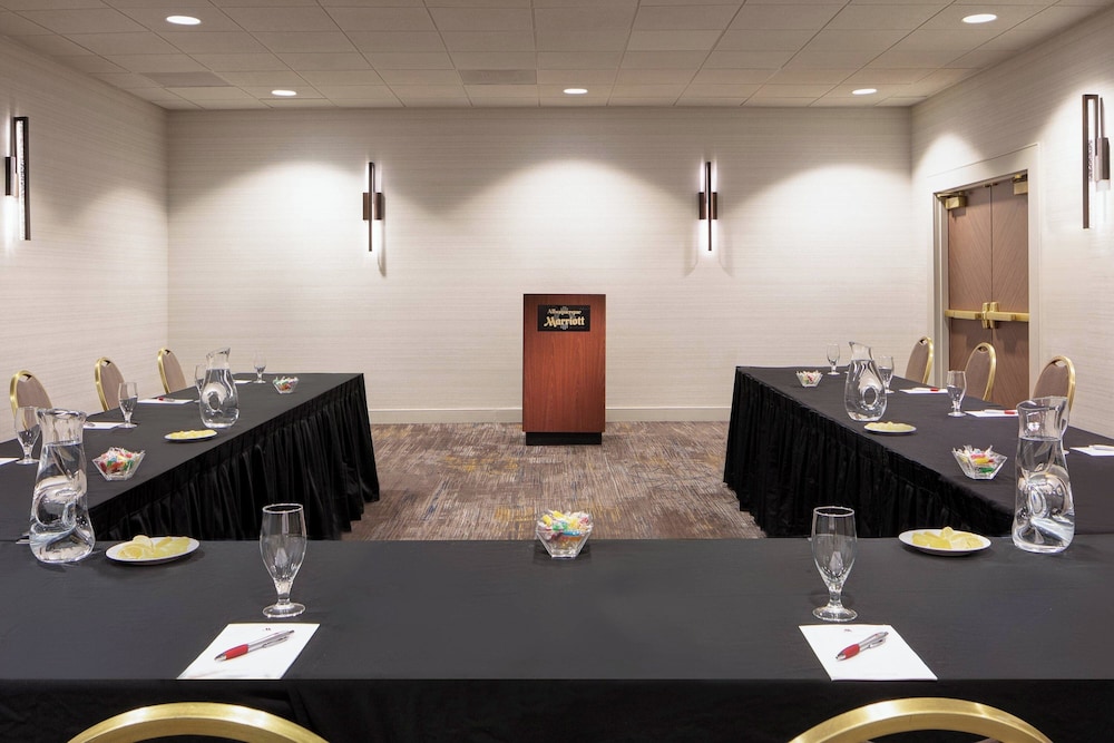 Marriott Albuquerque - photo 37