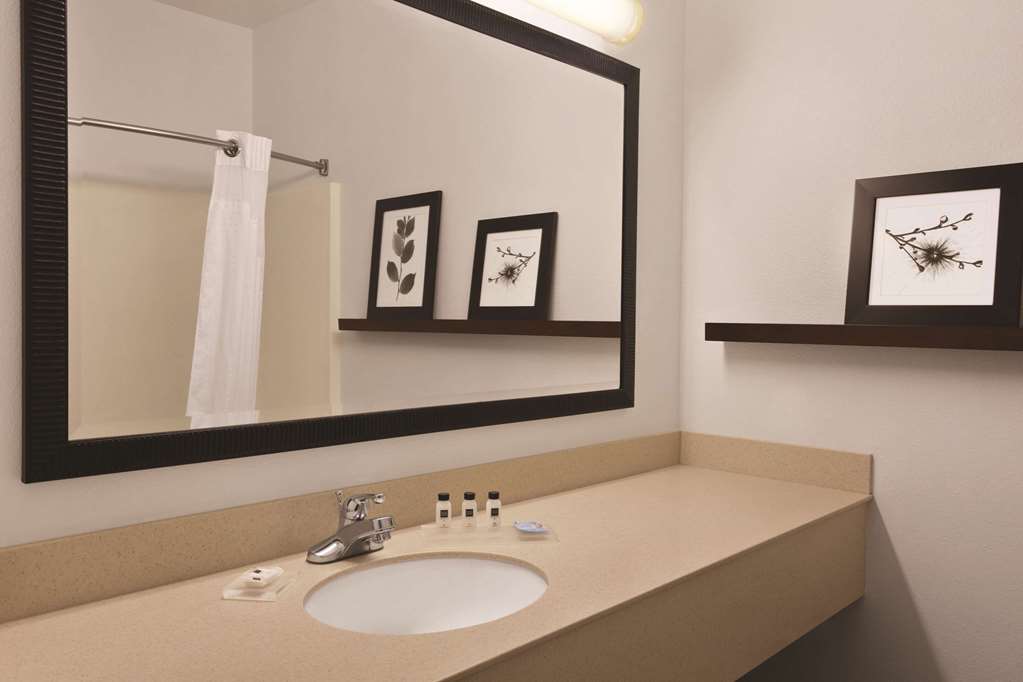 Country Inn & Suites by Radisson Bryant AR - photo 11