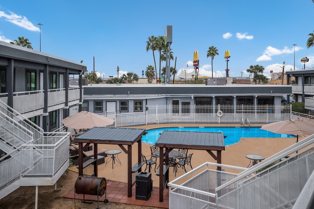 Laredo Hotel - photo 20