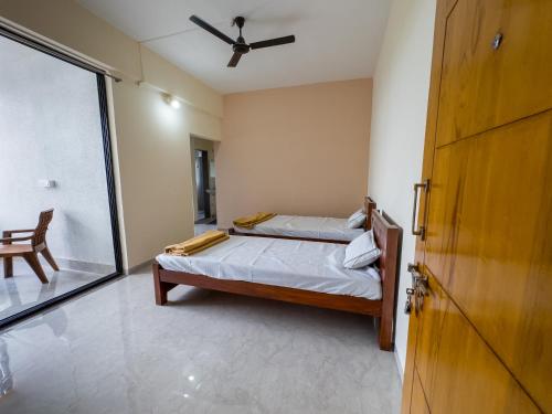 Punekar Bhavan — Akalkot — photo 4