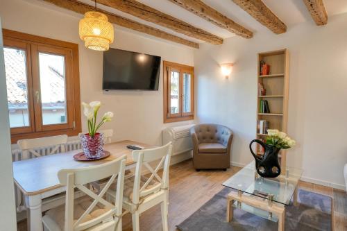 Ecco Suites Apartments — 4-Star Luxury Hotel in Venice, Italy