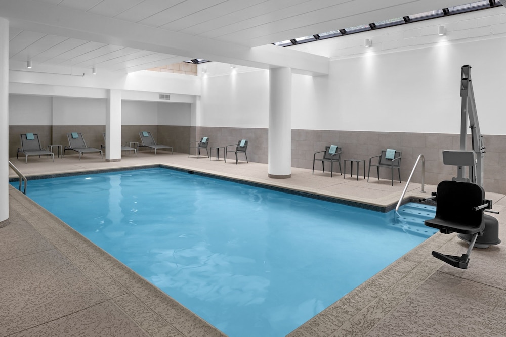 Courtyard by Marriott Pittsburgh University Center - photo 22
