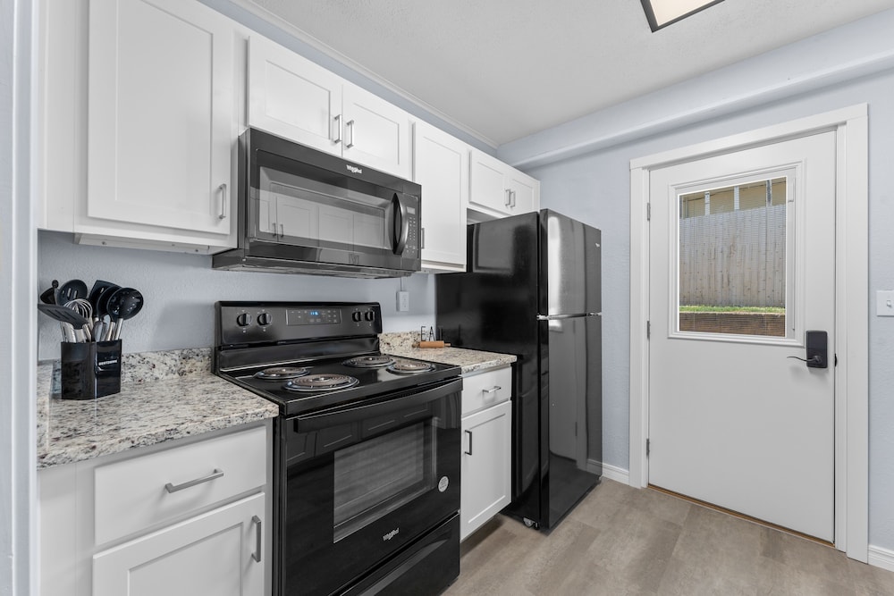 Silver Cove Resort on Table Rock Unit 15 - photo 10