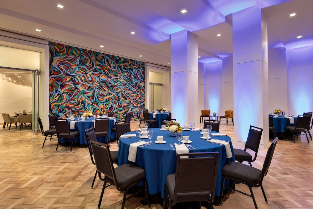 Hotel Indigo Atlanta Downtown by IHG - photo 42