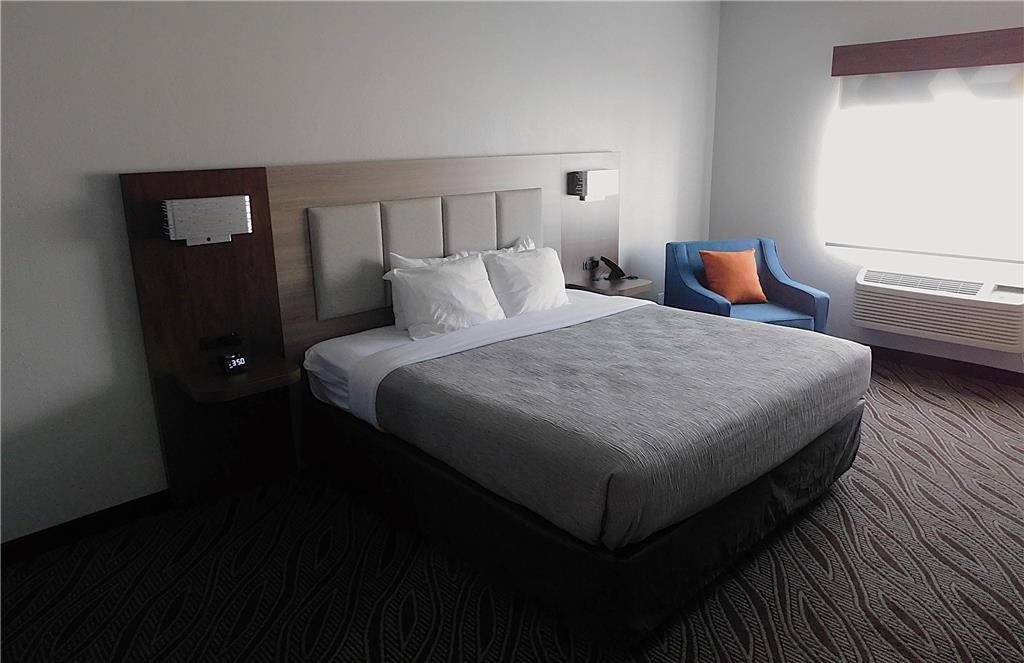 Quality Inn Pontiac - photo 28
