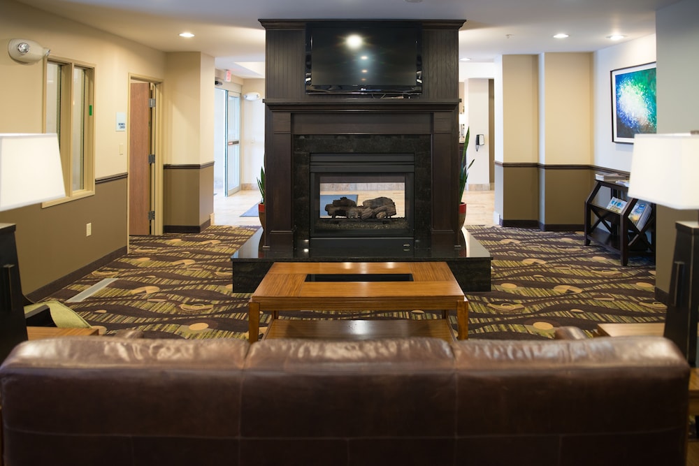 Holiday Inn Express Hotel & Suites Northwood by IHG - photo 42