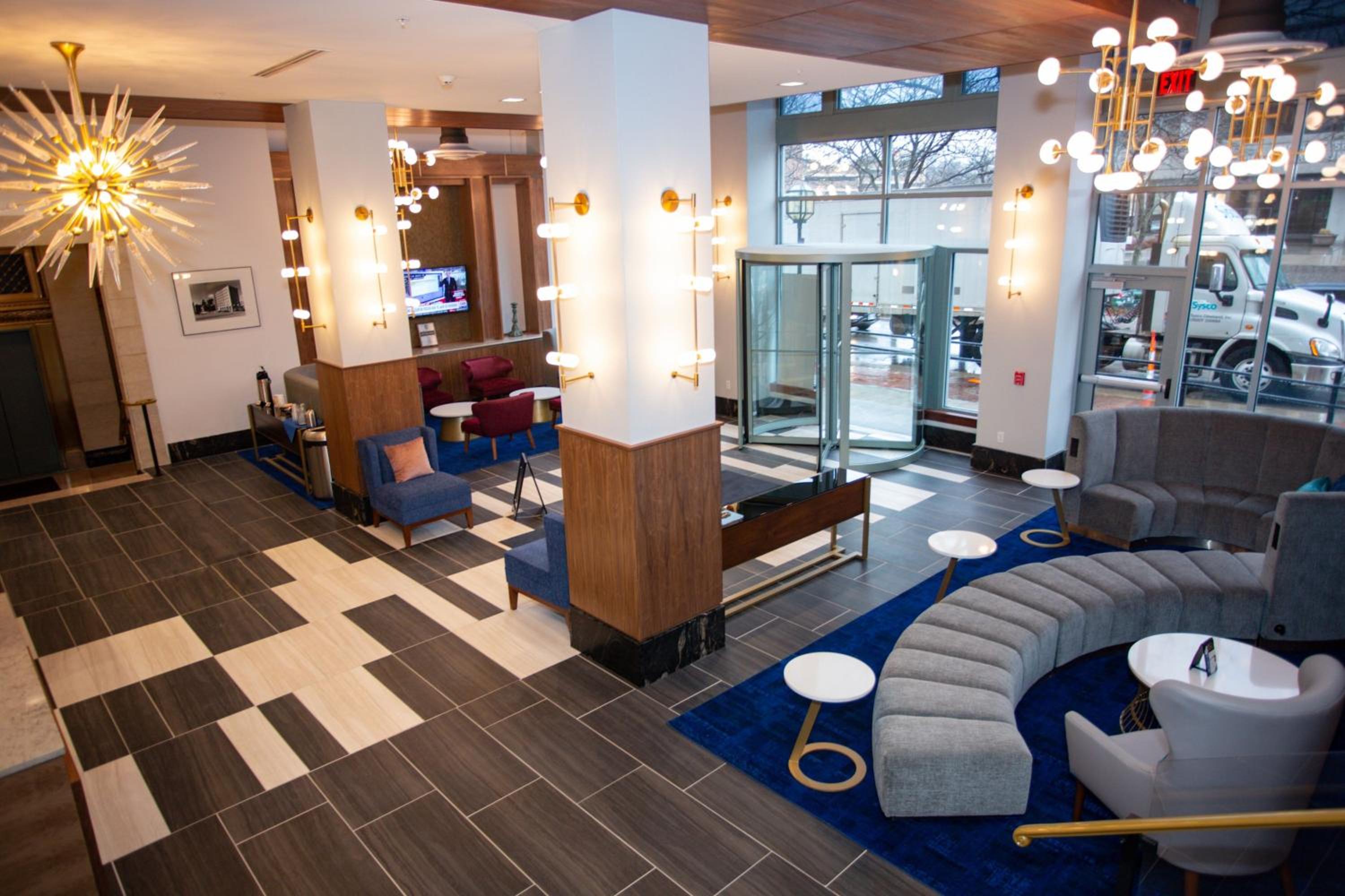 Blu Tique Hotel - photo 64