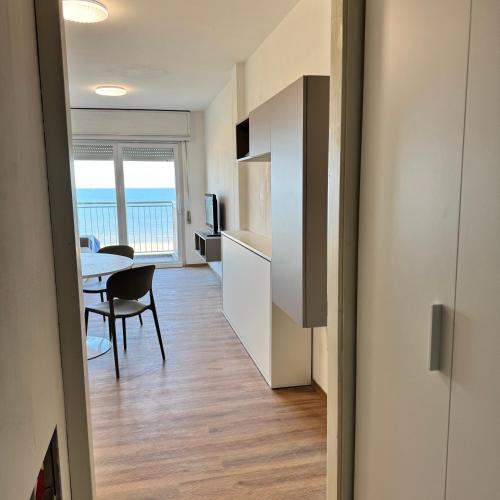 SeaView Deluxe Studio — 4-Star Luxury Hotel in Lignano Sabbiadoro, Italy