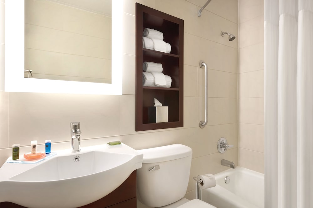 Holiday Inn Bloomington Normal by IHG - photo 11
